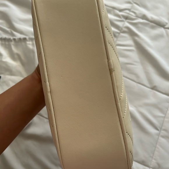 White Cream Purse - Picture 4 of 8